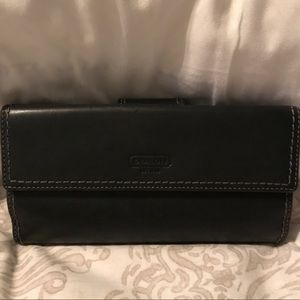 Coach Wallet - AUTHENTIC